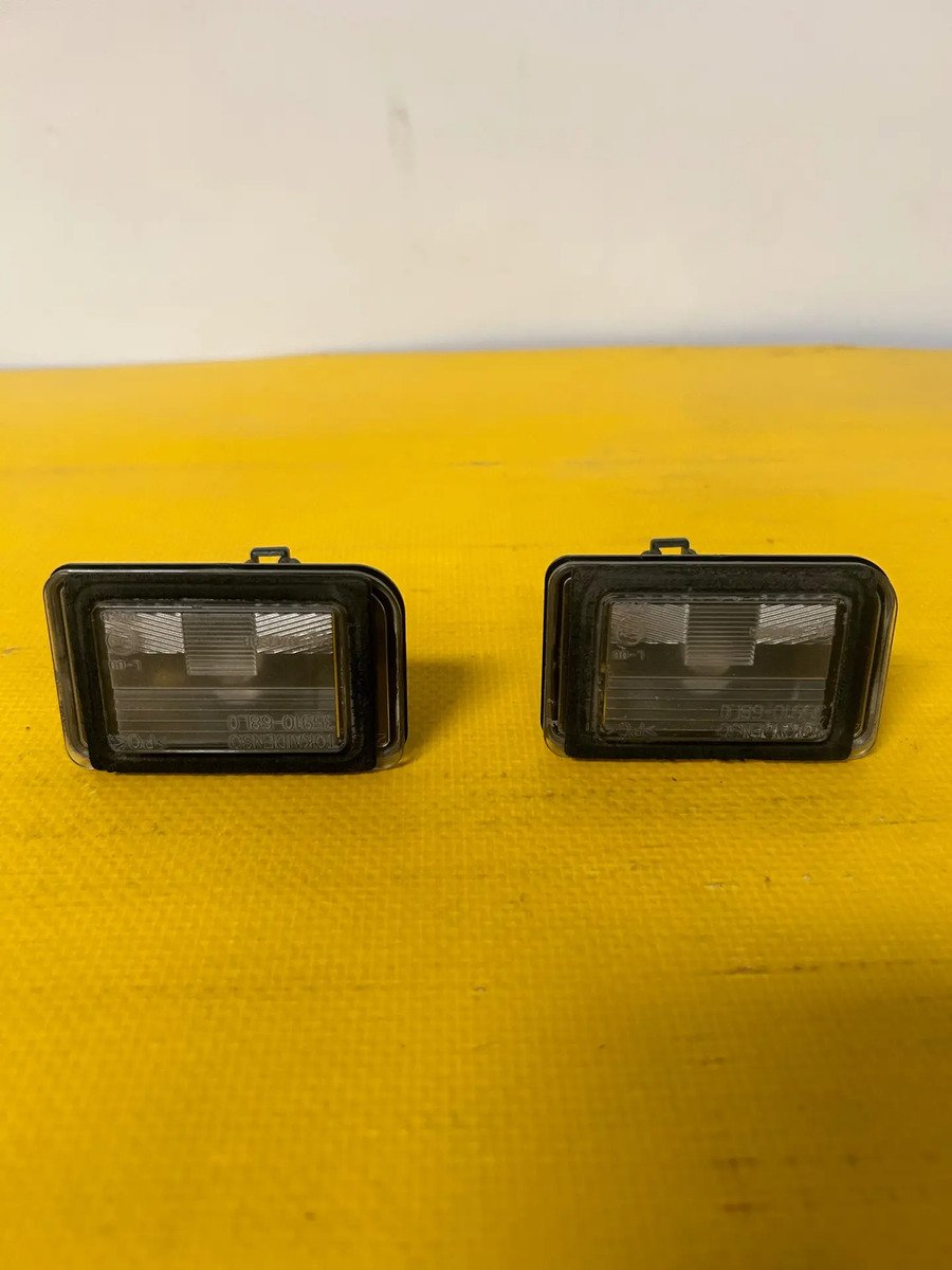 D_604131-MLM83304199440_042025-F.jpg Par De Luz Placa Swift 2012 2017