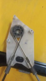 D_605072-MLM85490803831_052025-F.jpg Elevador Eléctrico Delantero Izquierdo Vento 2016 2020