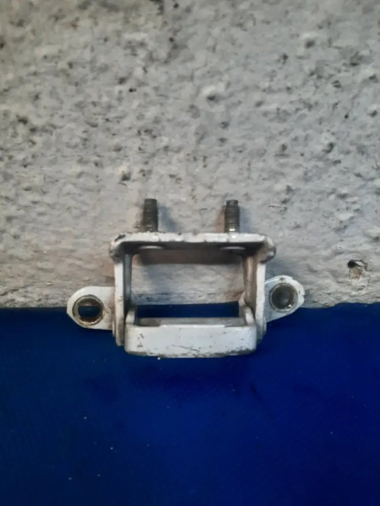 D_626691-MLM71193426585_082023-F.jpg Bisagra Puerta Trasera Izquierda Inferior Versa 2012 2019