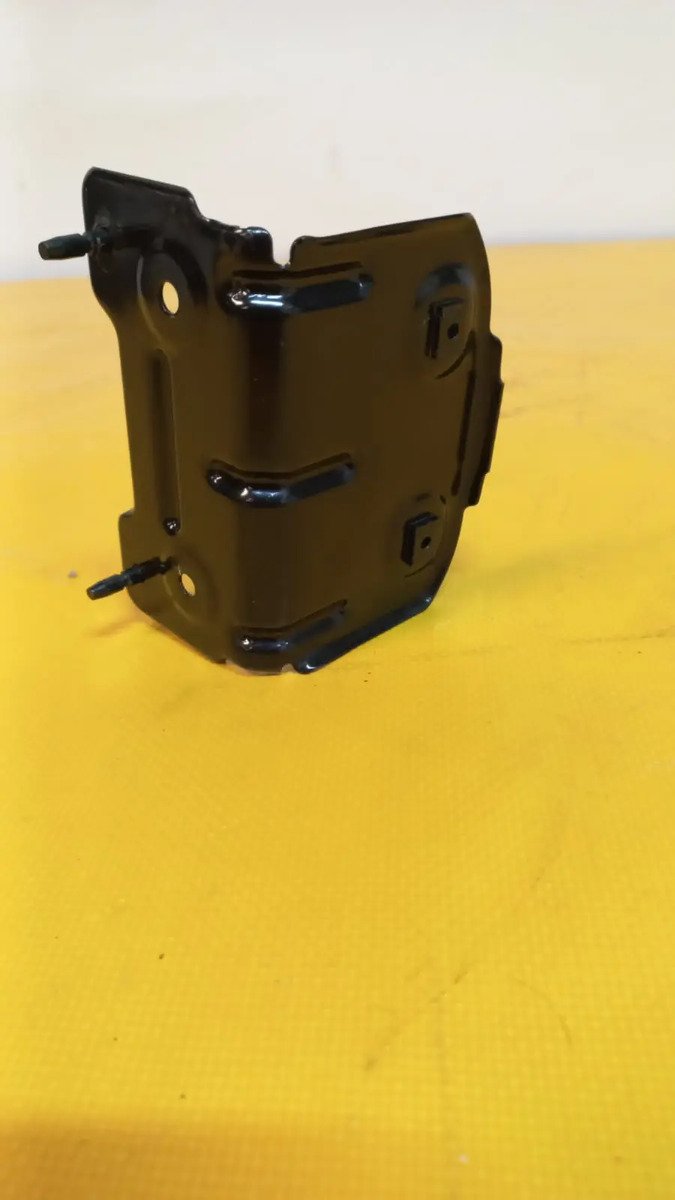 D_650162-MLM84955180832_052025-F.jpg Soporte De Manija Puerta Lateral Del Silverado 2014 2019