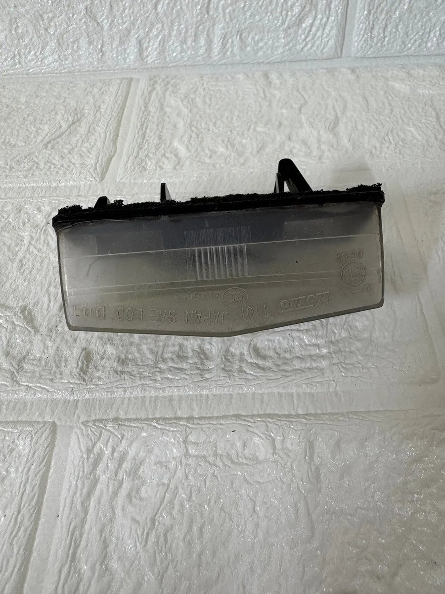 D_652523-MLM87866560972_072025-F.jpg Luz Placa Matrícula Prius 2010 2015