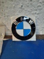 D_695186-MLM69818652237_062023-F.jpg Emblema Bmw