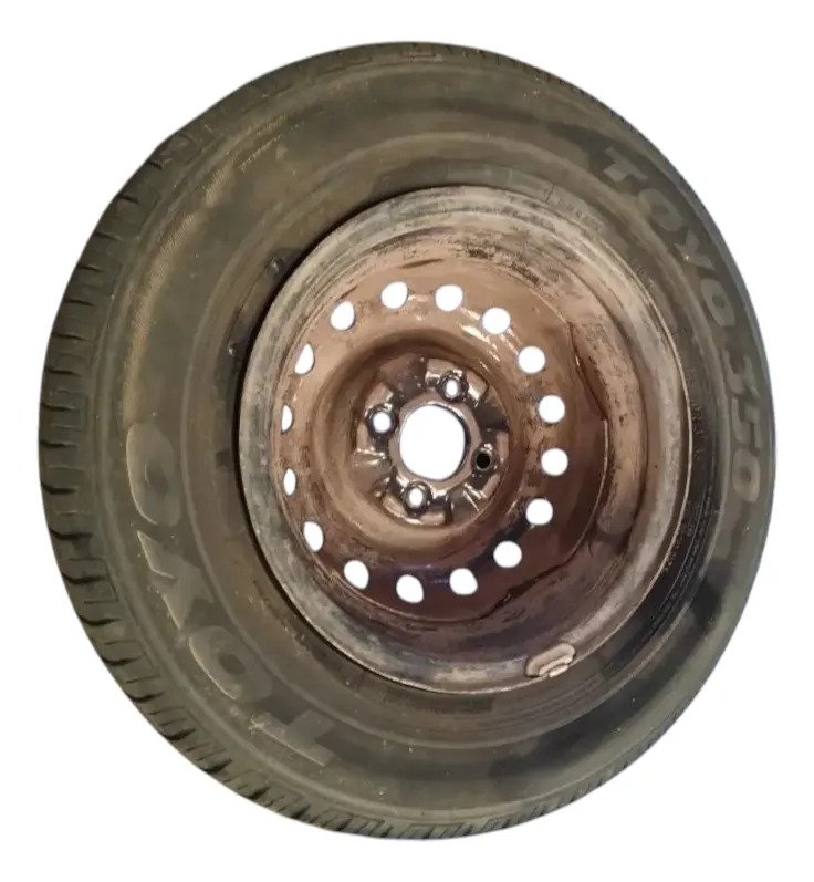Llanta 7° Toyo Con Rin Acero 185/70r13 (gallito)