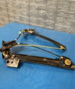 D_703763-MLM95978232434_102025-F.jpg Elevador Puerta Delantera Izquierda Mercedes Cla 2020 2025