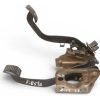 D_735639-MLM114061780121_072026-F.jpg Pedales Clutch Y Freno Ford Fiesta 2003 2010