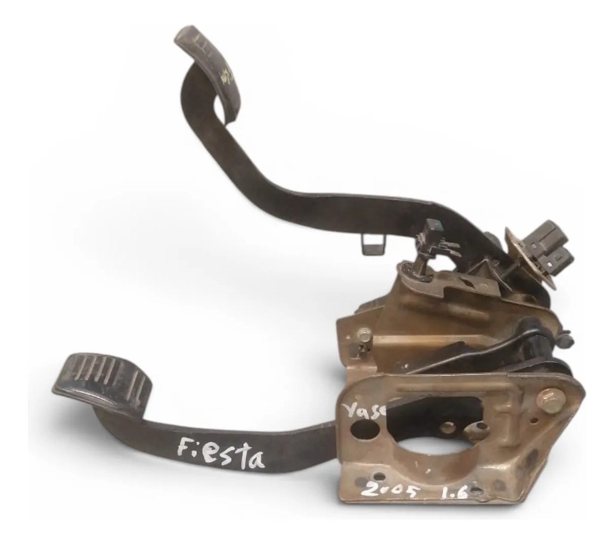 D_735639-MLM114061780121_072026-F.jpg Pedales Clutch Y Freno Ford Fiesta 2003 2010