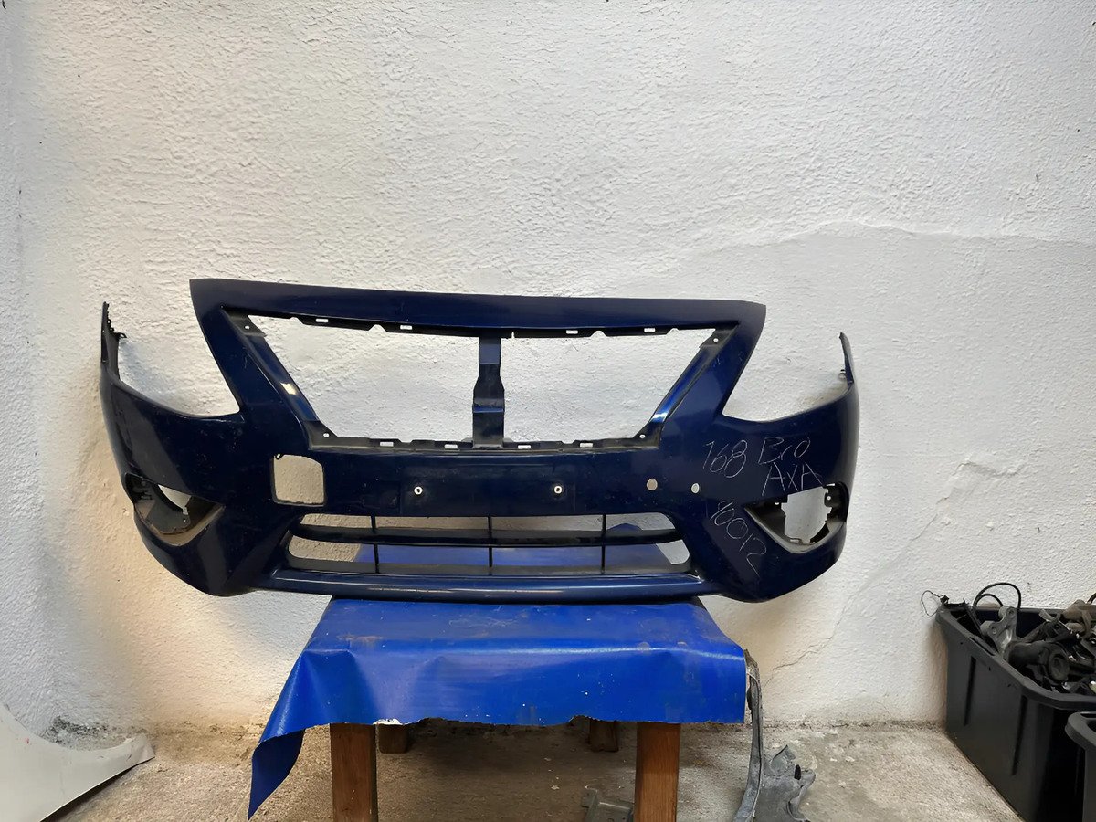 Fascia Delantera Nissan Versa 2015 2019