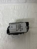 D_739831-MLM95104796817_102025-F.jpg Switch Puerta Delantera Izquierda Mercedes Cla 2021 2025