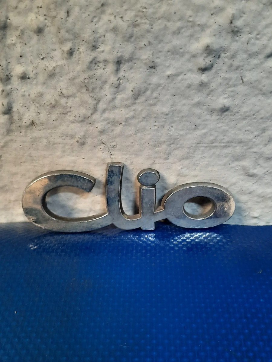 D_744060-MLM54931754146_042023-F.jpg Letras Renault Clio