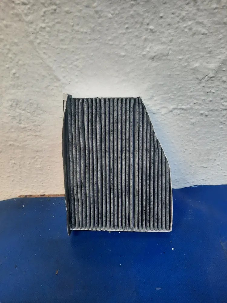 D_744367-MLM69325752281_052023-F.jpg Volkswagen, Filtro De Aire Para Cabina Original, 1k1-819-653