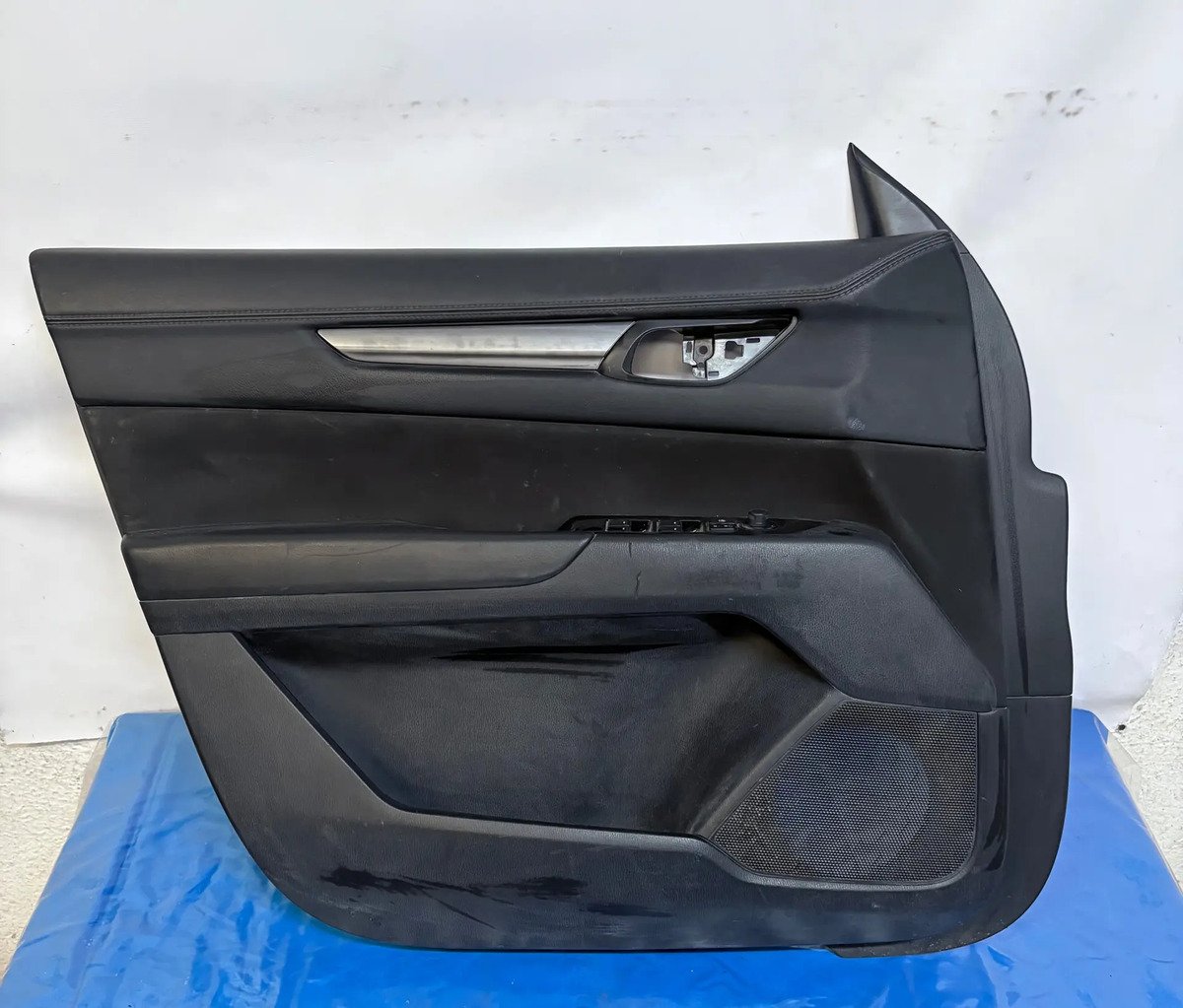 Tapicería Puerta Delantera Izquierda Mazda Cx5 2017 2021