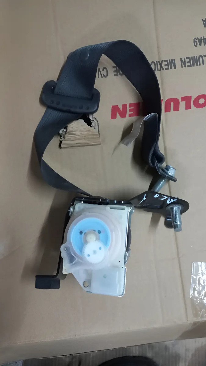 Cinturón Trasero Izquierdo Honda Accord 2013 2017