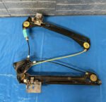D_782350-MLM96421798545_102025-F.jpg Elevador Puerta Delantera Izquierda Mercedes Cla 2020 2025