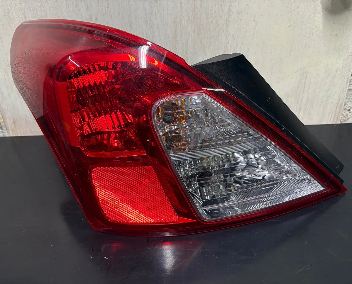 Calavera Izquierda Nissan 2012 2019