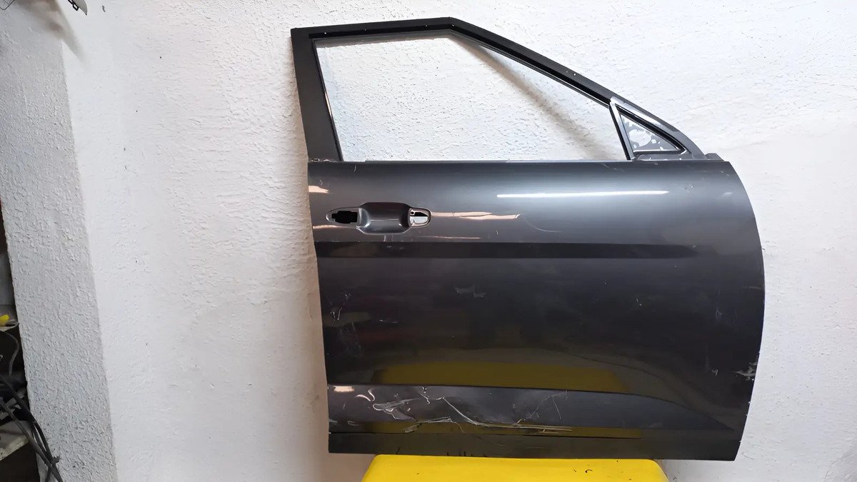 Puerta Delantera Derecha Creta 2021 2025