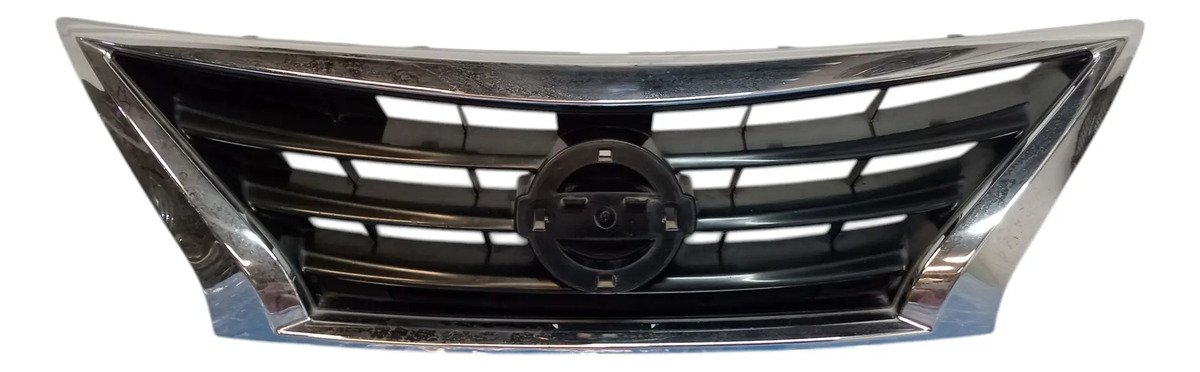 D_843512-MLM85825854356_062025-F.jpg Parrilla Nissan Versa 2015 2019