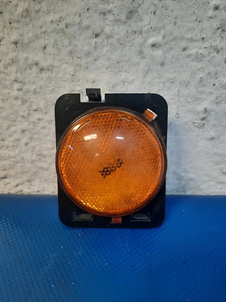 D_856534-MLM89495088521_082025-F.jpg Intermitente Chrysler