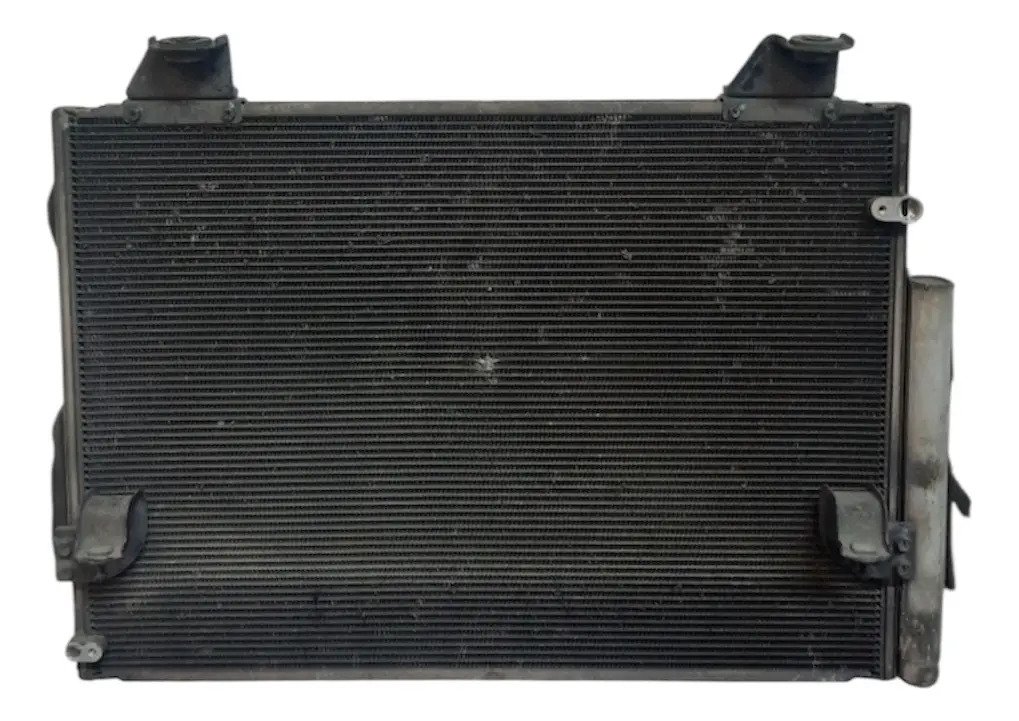 D_881468-MLM87500568189_072025-F.jpg Condensador Toyota Hilux 2006 2015