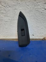 D_922211-MLM70174306884_062023-F.jpg Control Cristal Puerta Trasera Izquierda Mazda Cx3 2016 2023