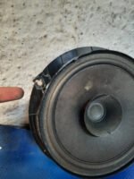 D_946572-MLM71954917821_092023-F.jpg Bocinas Traseras Vw Jetta Mk6 Aut. 2.5l 11/16