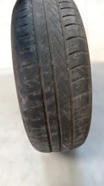 D_701672-MLM115674891707_082026-F.jpg Llanta Goodyear 185 60 R15 84t Gallito