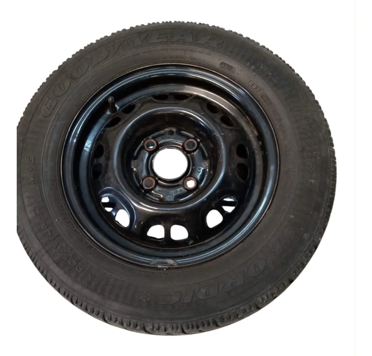 D_726950-MLM114334780252_082026-F.jpg Llanta Goodyear P175 70 R13 Gallito