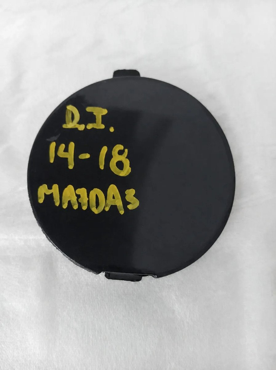 Tapón Tirón Fascia Izquierda Mazda 3 2014 2018