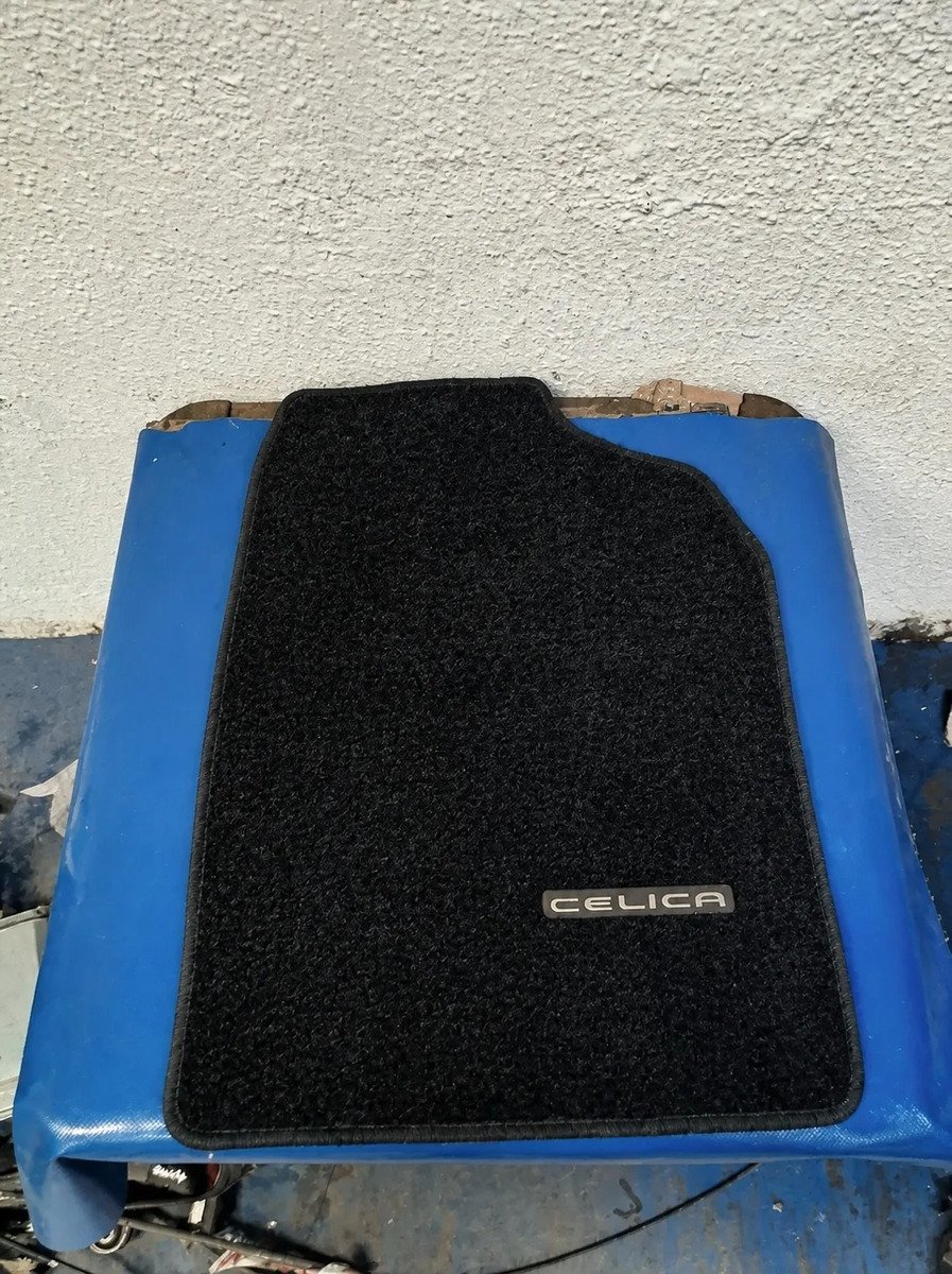Tapete Delantero Izquierdo Celica