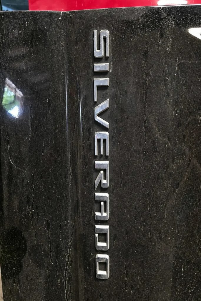 Emblema Silverado 2023