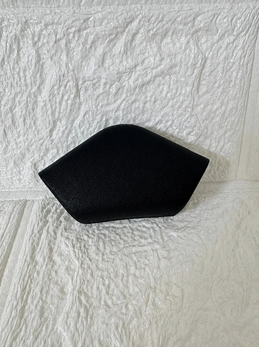 D_775785-MLM117928655529_092026-F.jpg Tapa Moldura Cinturón De Seguridad Trasero Corsa 2003 2008
