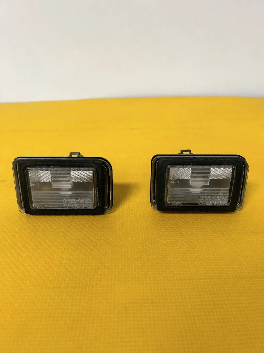 D_798626-MLM117928156803_092026-F.jpg Par De Luz Placa Swift 2012 2017