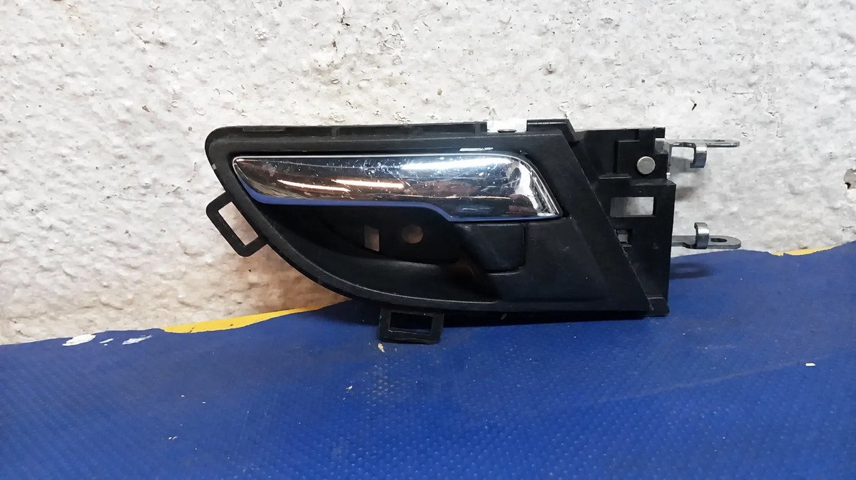 Manija Interior Delantera Izq Crv 2007 2011