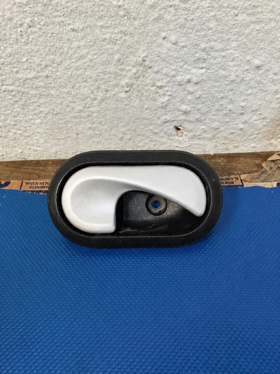 D_877372-MLM116426951658_092026-F.jpg Manija Interior Puerta Del Der Sandero Stepway 2010 2015
