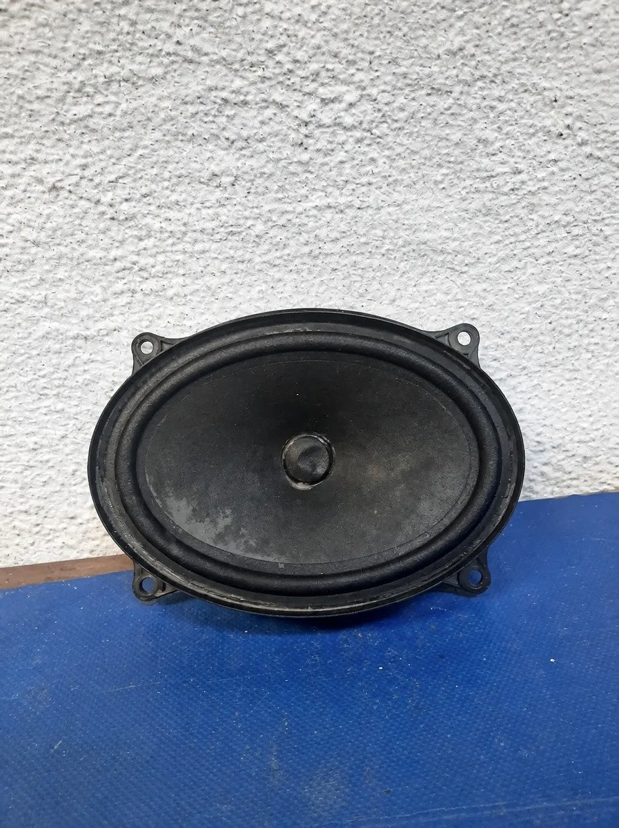 Bocina Nissan Np300 2015 2020